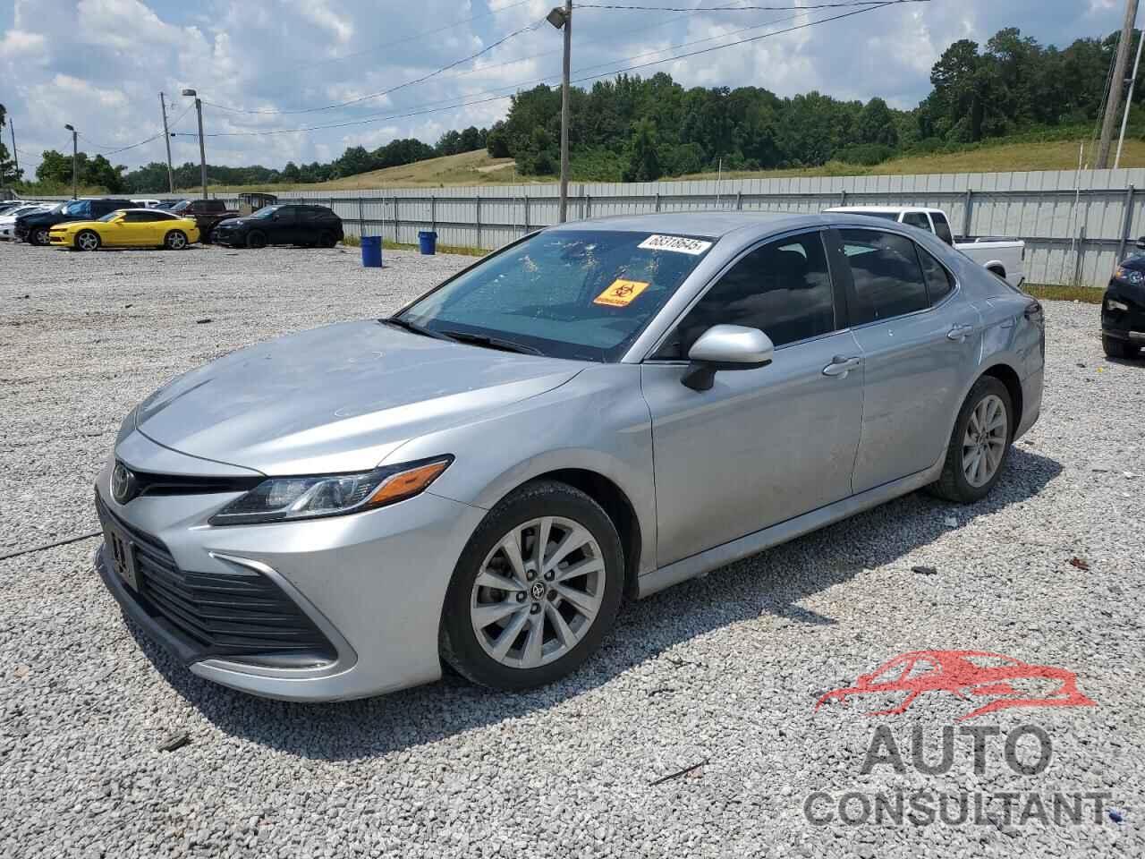 TOYOTA CAMRY 2022 - 4T1C11AK2NU643073