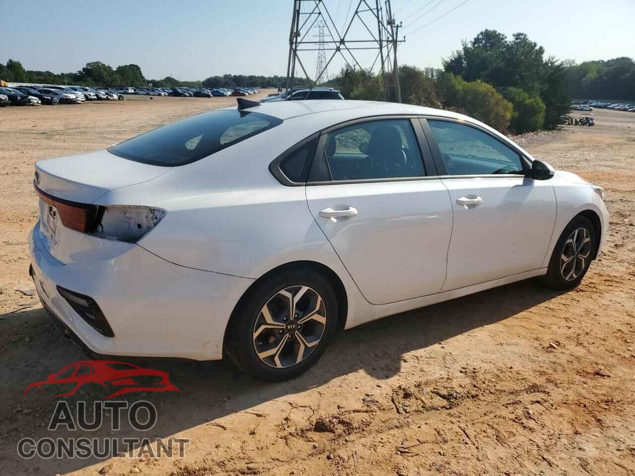 KIA FORTE 2021 - 3KPF24AD8ME276565
