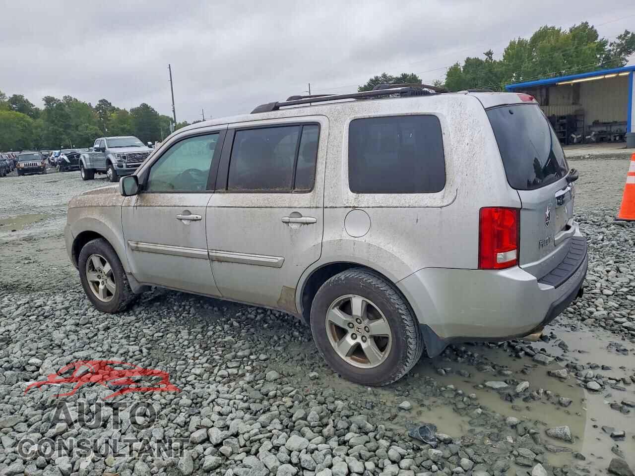 HONDA PILOT 2009 - 5FNYF38649B005535