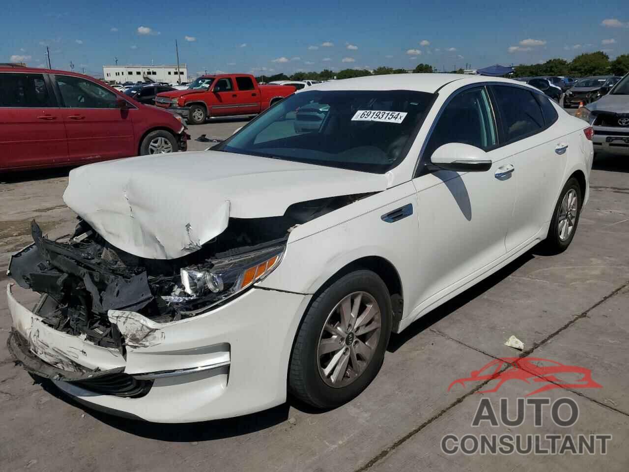 KIA OPTIMA 2018 - KNAGT4L36J5213068