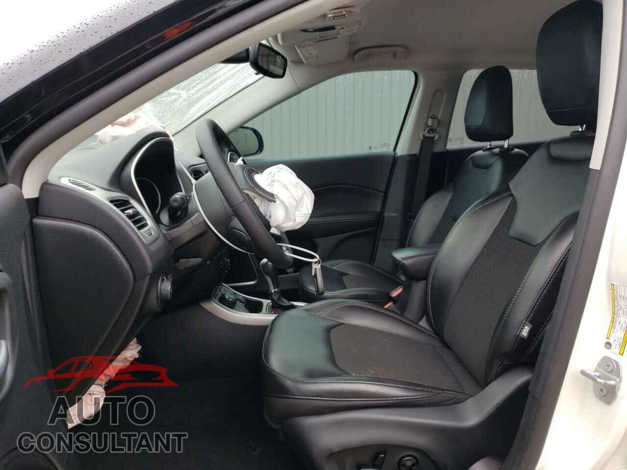 JEEP COMPASS 2020 - 3C4NJDBB5LT131828