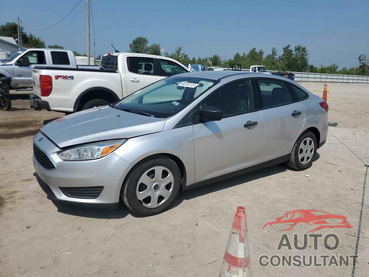 FORD FOCUS 2017 - 1FADP3E24HL243108