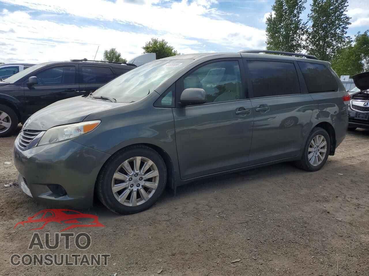TOYOTA SIENNA 2011 - 5TDJK3DC8BS027547