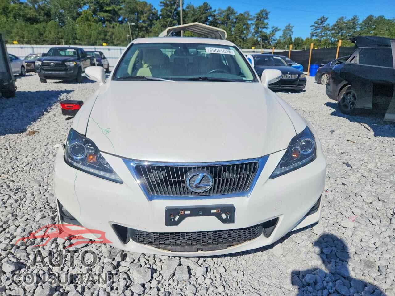 LEXUS IS 2013 - JTHCF5C21D5063802