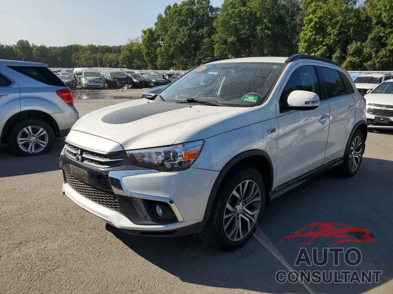 MITSUBISHI OUTLANDER 2018 - JA4AR4AW0JU017356