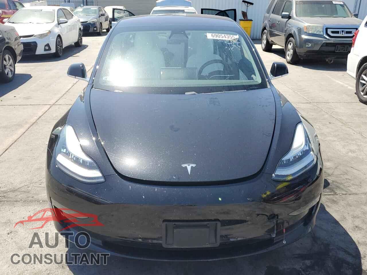 TESLA MODEL 3 2018 - 5YJ3E1EB7JF134599