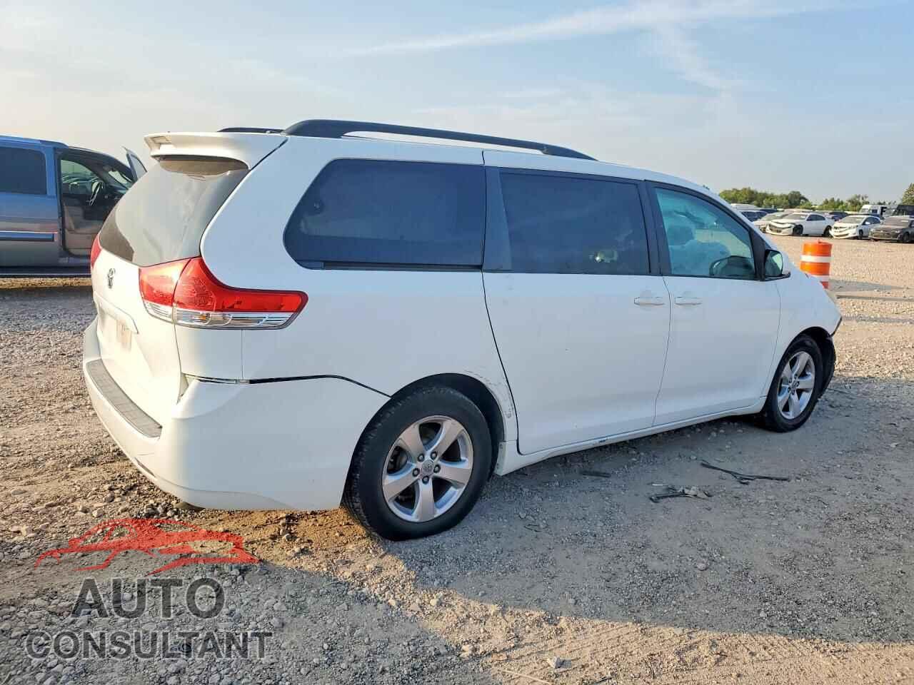 TOYOTA SIENNA 2012 - 5TDKK3DC2CS216331