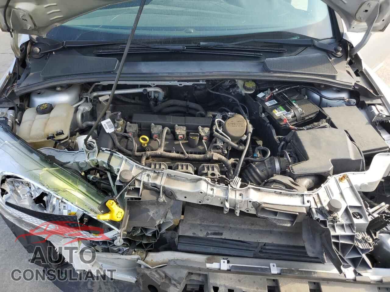FORD FOCUS 2015 - 1FADP3K22FL227409