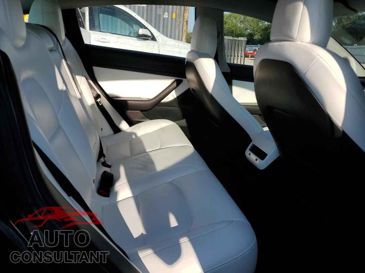 TESLA MODEL 3 2018 - 5YJ3E1EB1JF099266