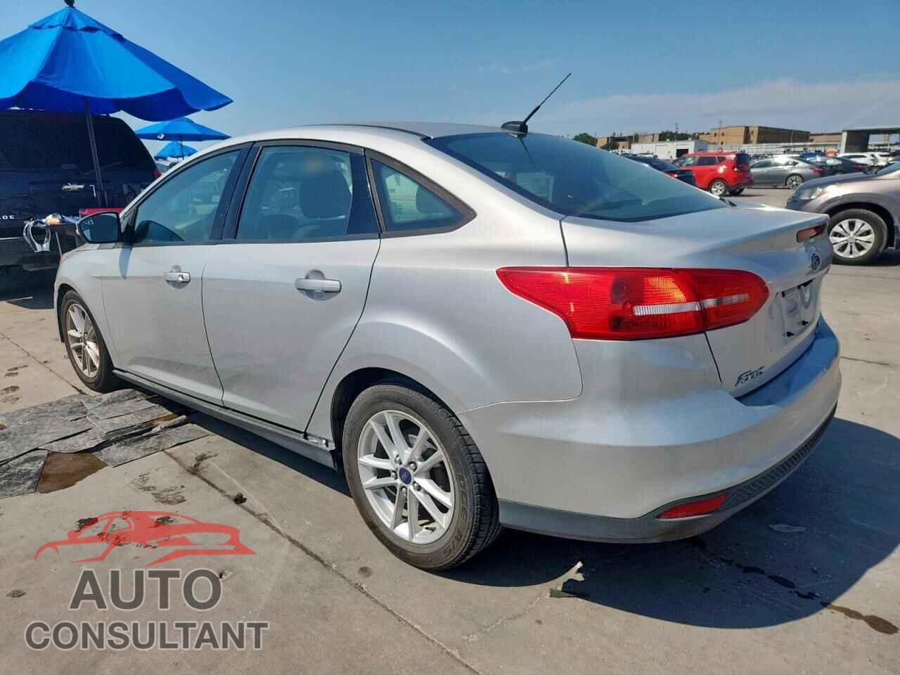 FORD FOCUS 2016 - 1FADP3F26GL255452