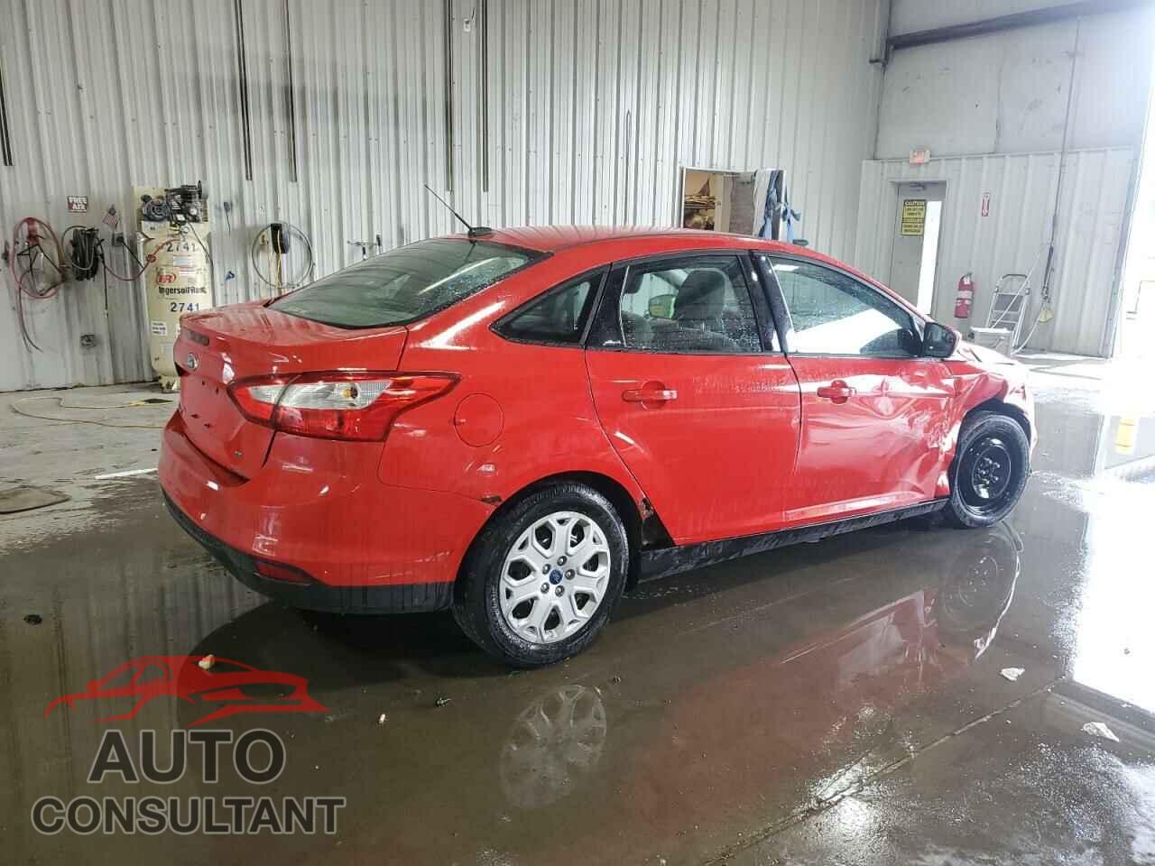 FORD FOCUS 2012 - 1FAHP3F23CL335416