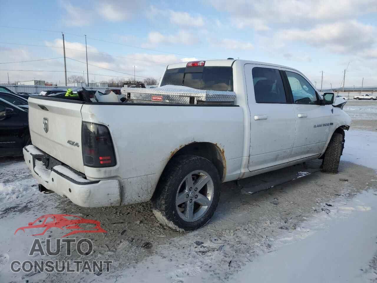 DODGE RAM 1500 2012 - 1C6RD7MT2CS111285