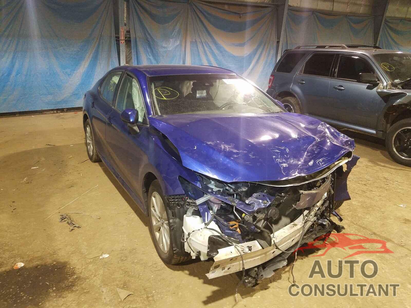 TOYOTA CAMRY 2018 - 4T1B11HK3JU614483