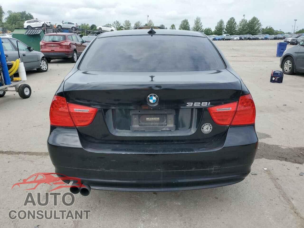 BMW 3 SERIES 2011 - WBAPH7G54BNN02496