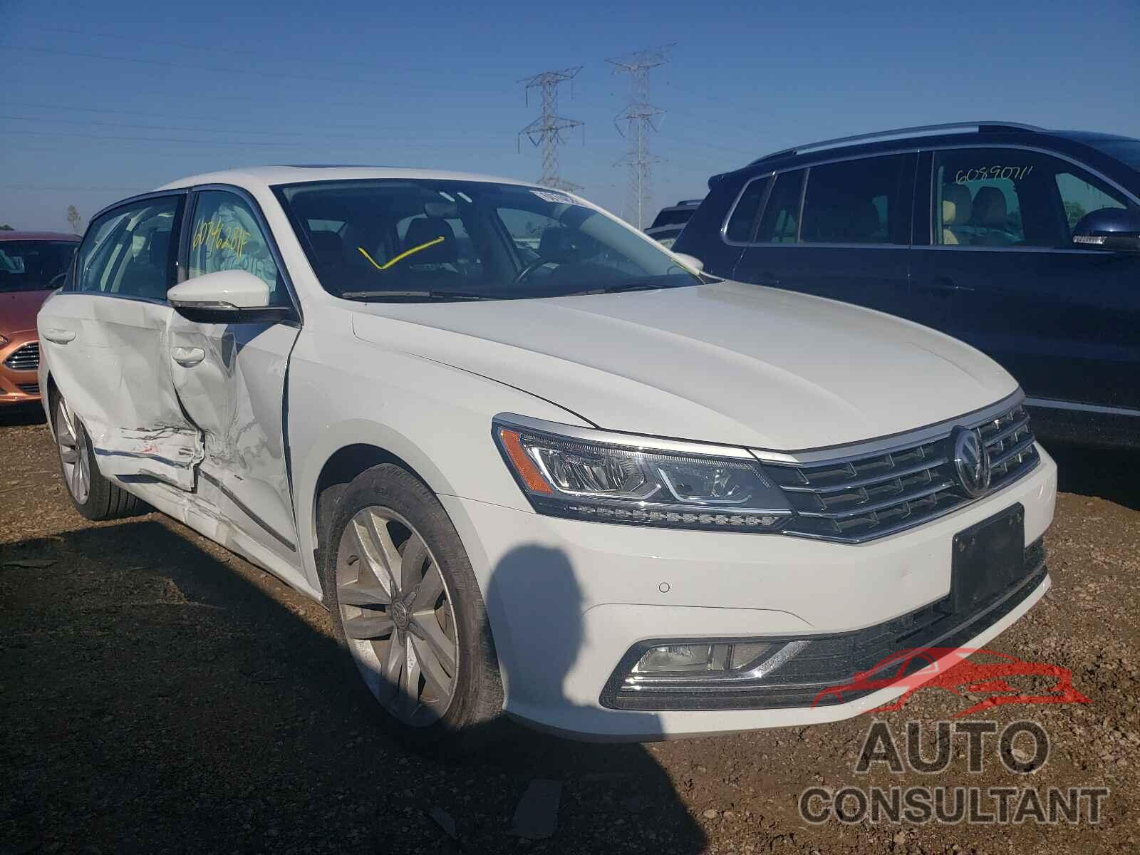 VOLKSWAGEN PASSAT 2017 - 1VWGT7A31HC052056