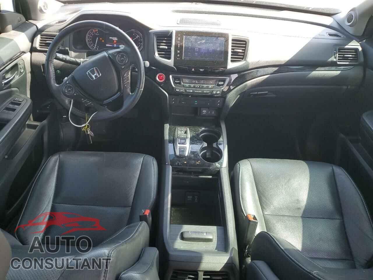 HONDA PILOT 2017 - 5FNYF6H09HB099570