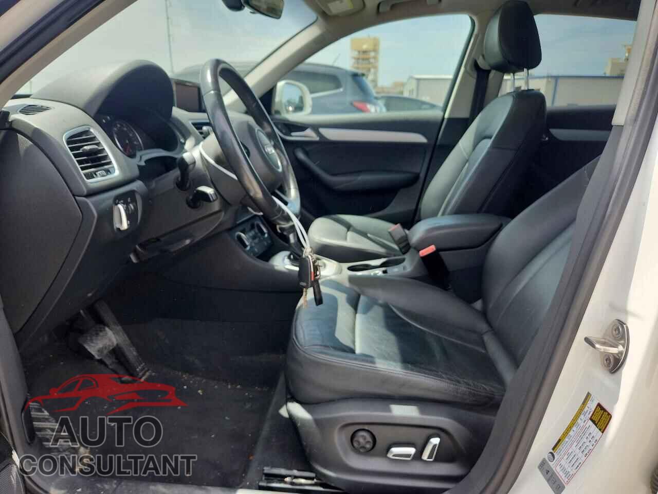 AUDI Q3 2017 - WA1ECCFS2HR013762