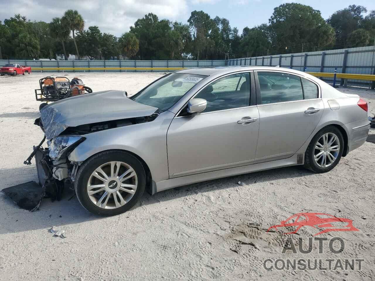 HYUNDAI GENESIS 2013 - KMHGC4DD2DU214542