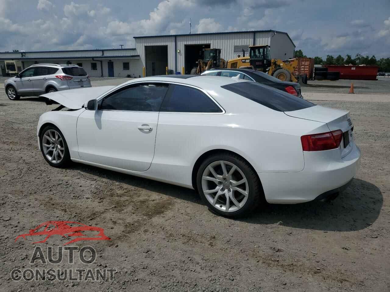 AUDI A5 2012 - WAUCFAFR0CA044762