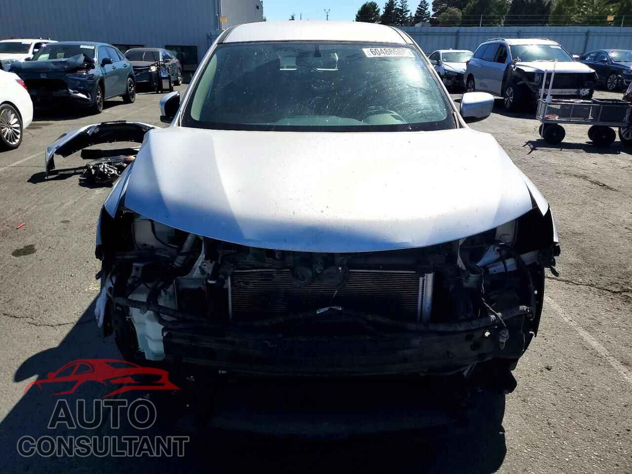 NISSAN ROGUE 2017 - KNMAT2MT3HP532289