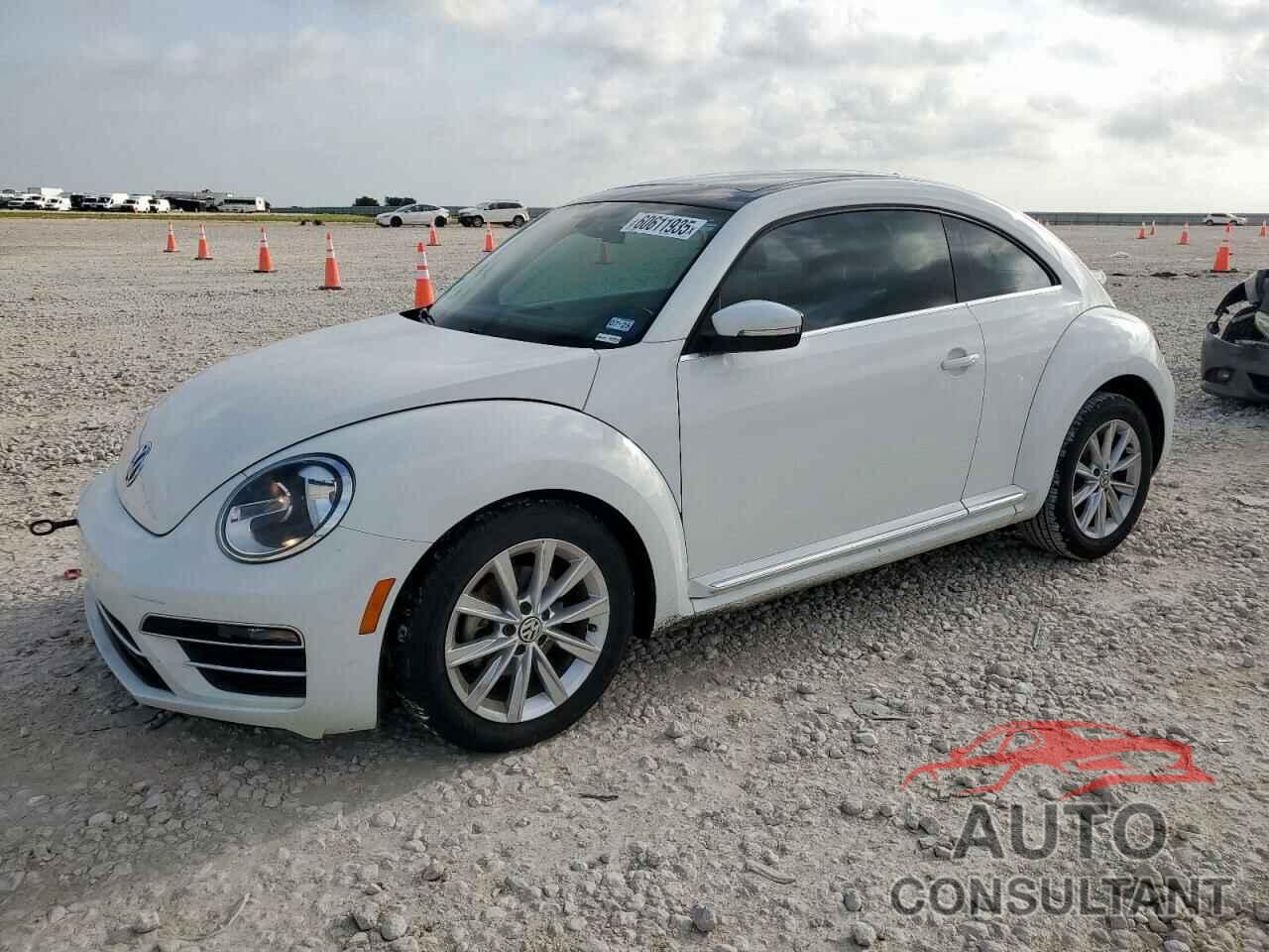 VOLKSWAGEN BEETLE 2019 - 3VWJD7AT5KM714861