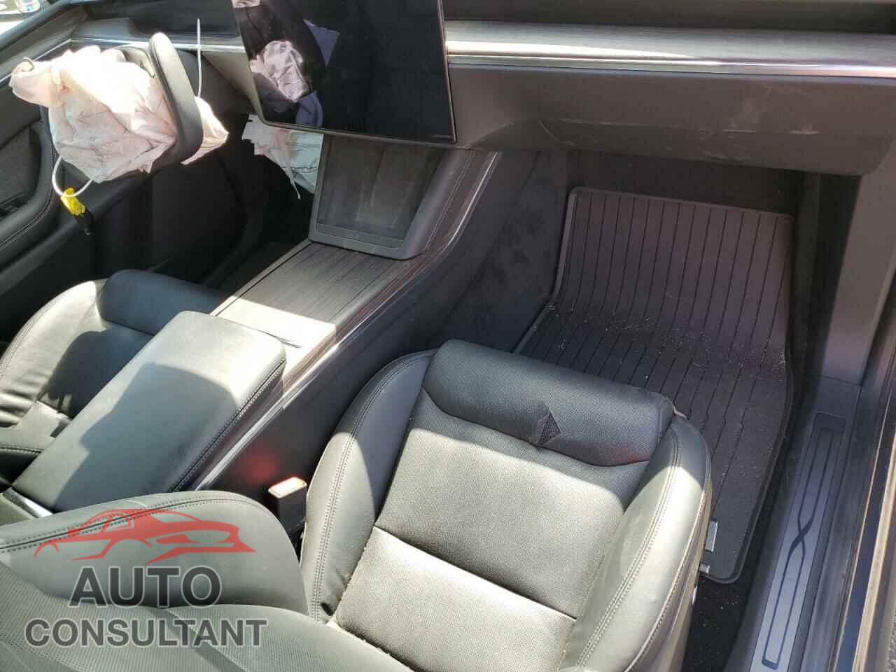 TESLA MODEL X 2022 - 7SAXCAE50NF343807
