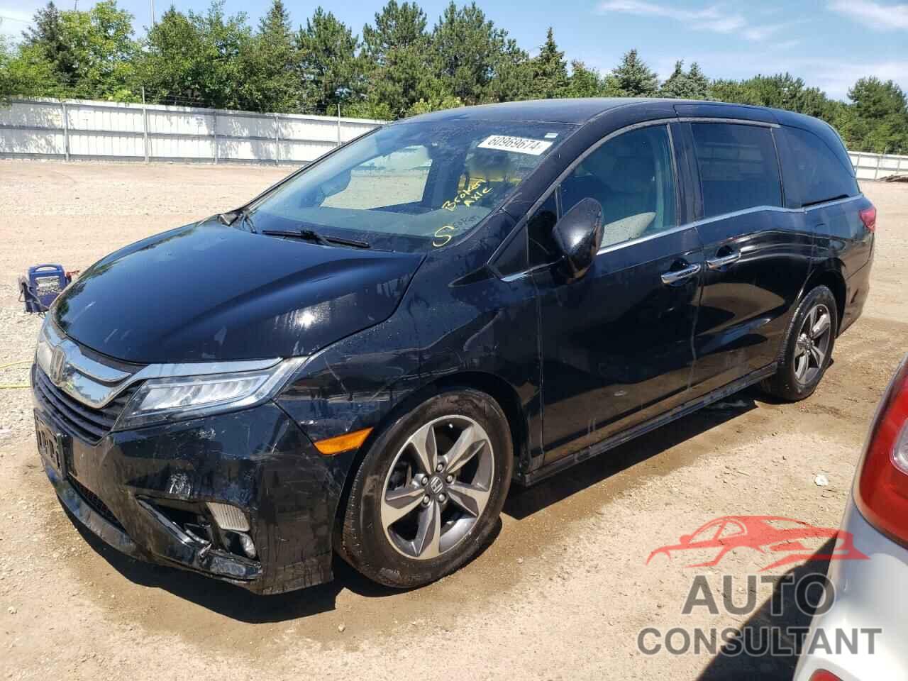 HONDA ODYSSEY 2018 - 5FNRL6H80JB001535