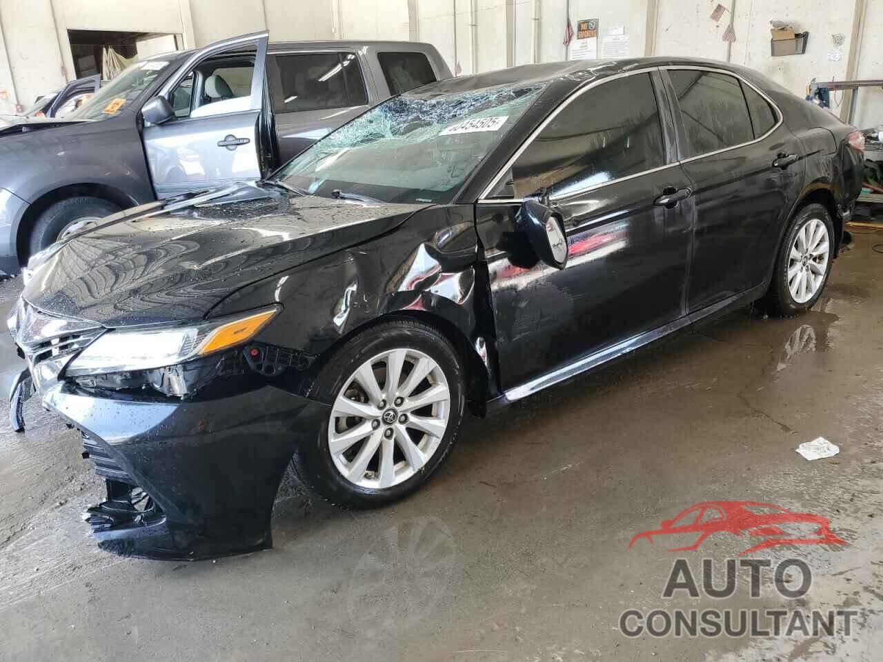 TOYOTA CAMRY 2018 - 4T1B11HK1JU585744