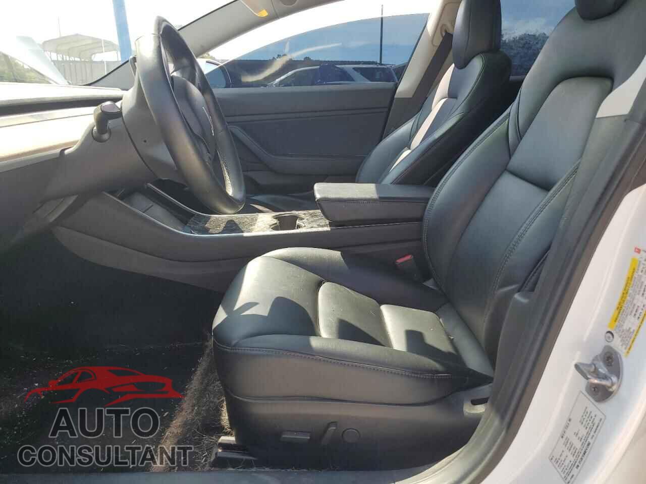 TESLA MODEL 3 2019 - 5YJ3E1EA6KF412952