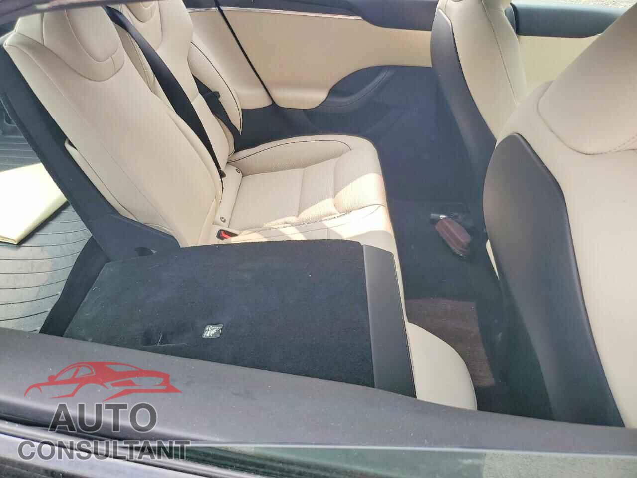 TESLA MODEL S 2021 - 5YJSA1E65MF444085