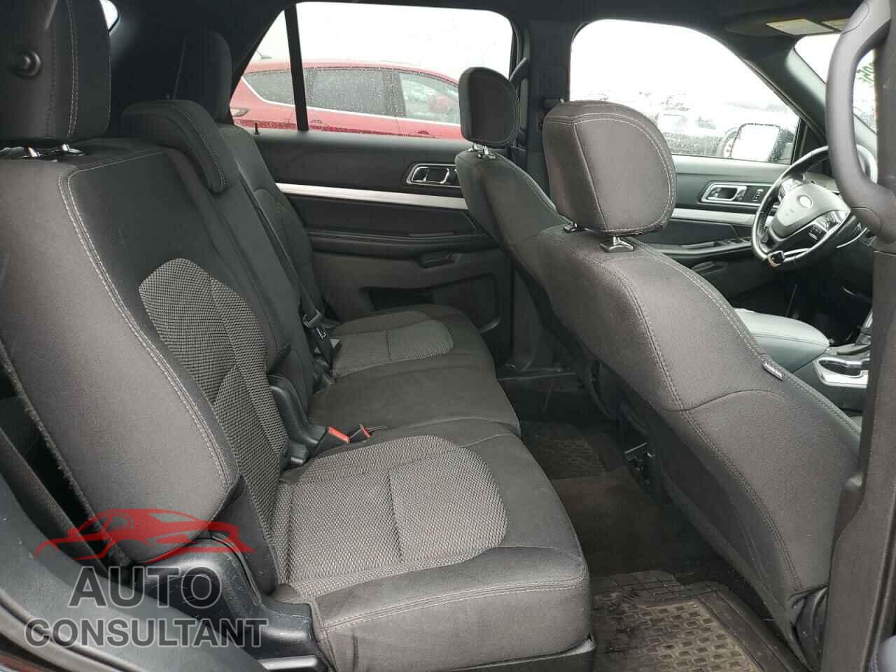FORD EXPLORER 2017 - 1FM5K8D81HGD00711