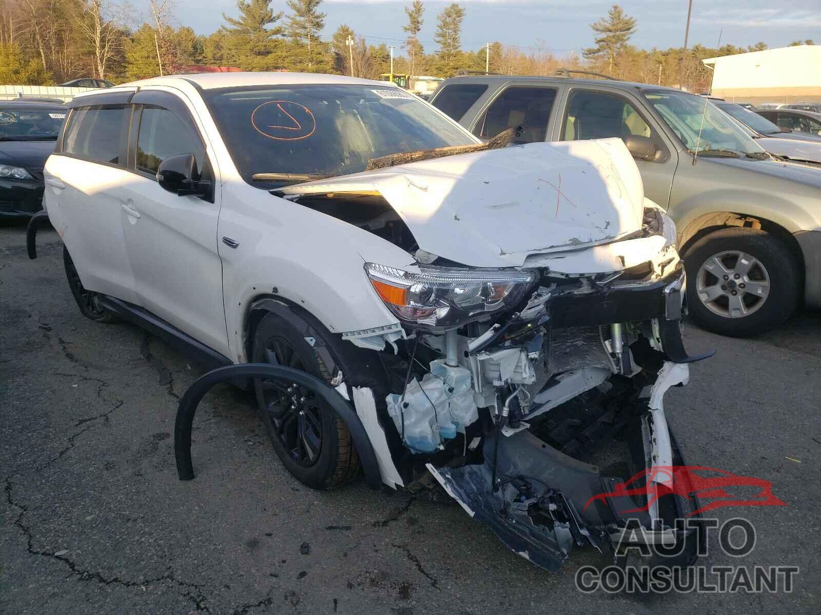 MITSUBISHI OUTLANDER 2018 - JA4AP3AU9JU006693