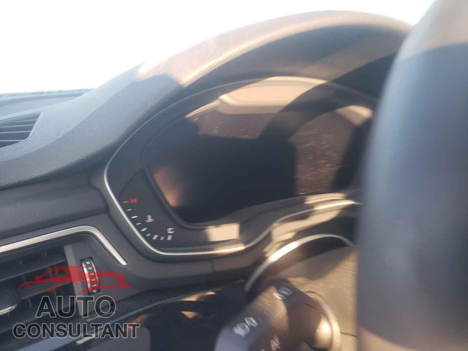 AUDI A4 2019 - WAUENAF42KA117046
