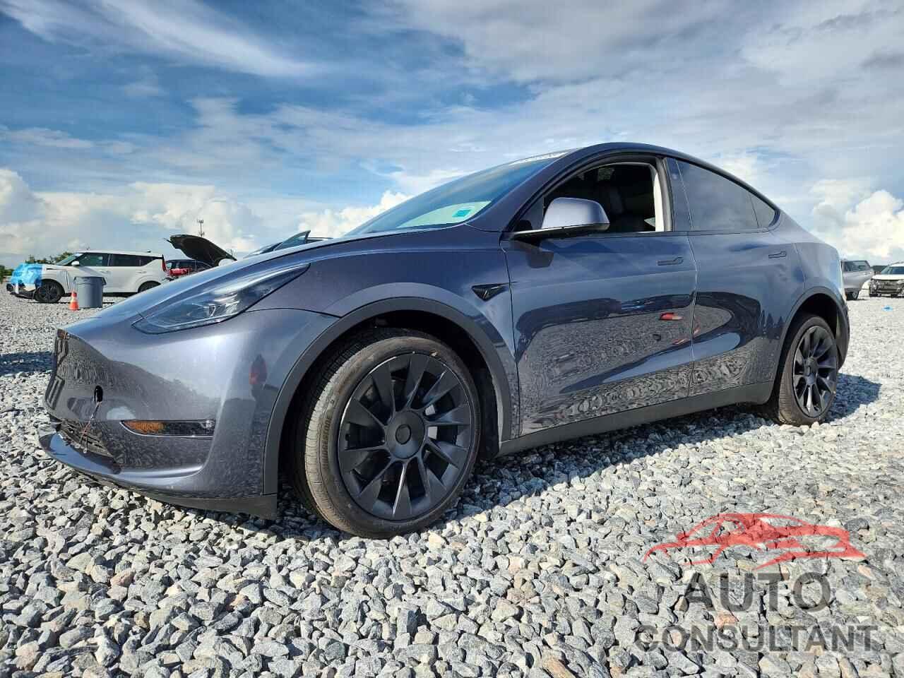 TESLA MODEL Y 2023 - 7SAYGAEE2PF908991