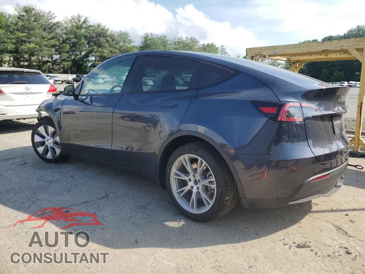 TESLA MODEL Y 2024 - 7SAYGDEE4RA283205