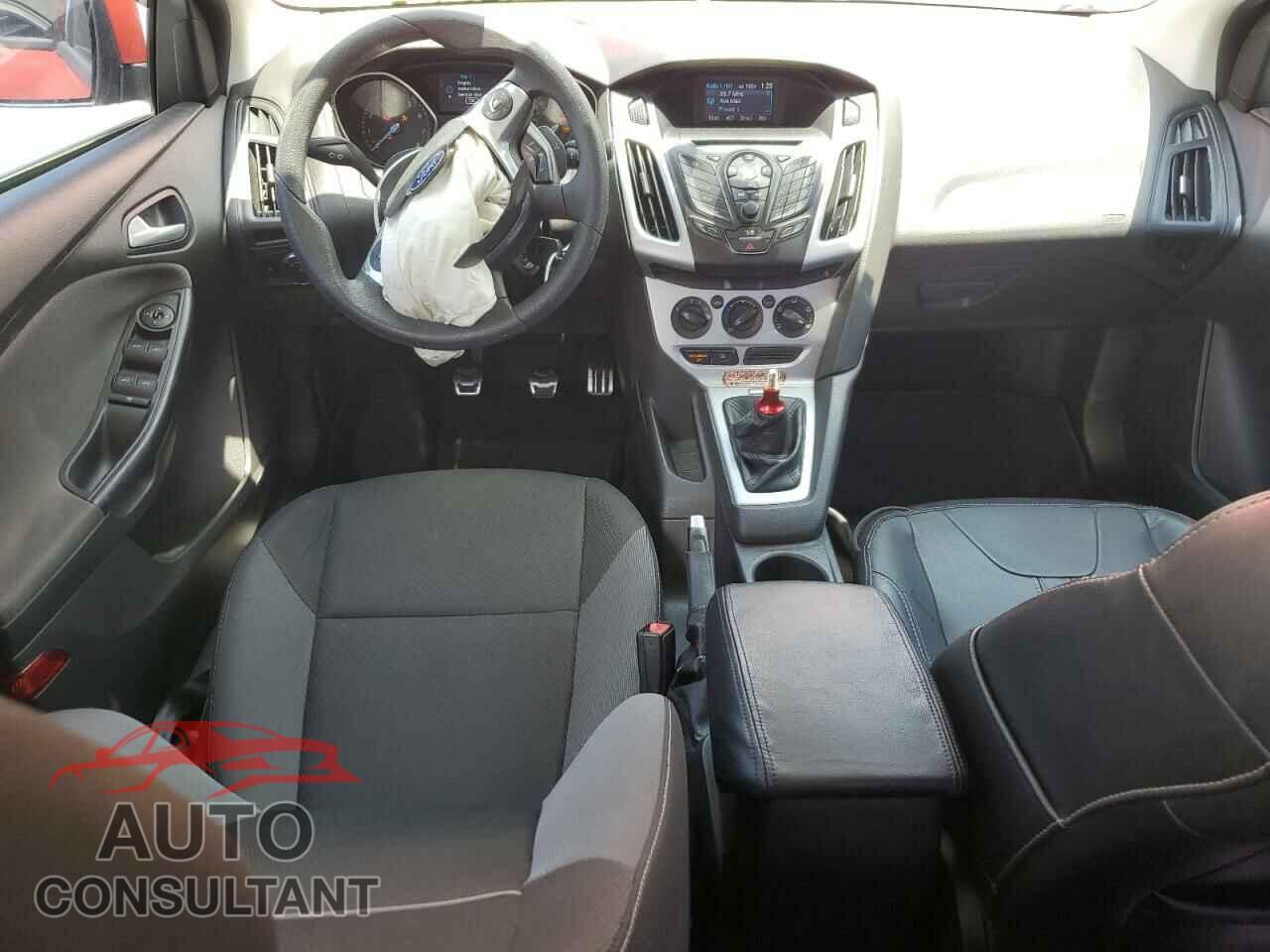 FORD FOCUS 2012 - 1FAHP3F23CL340891