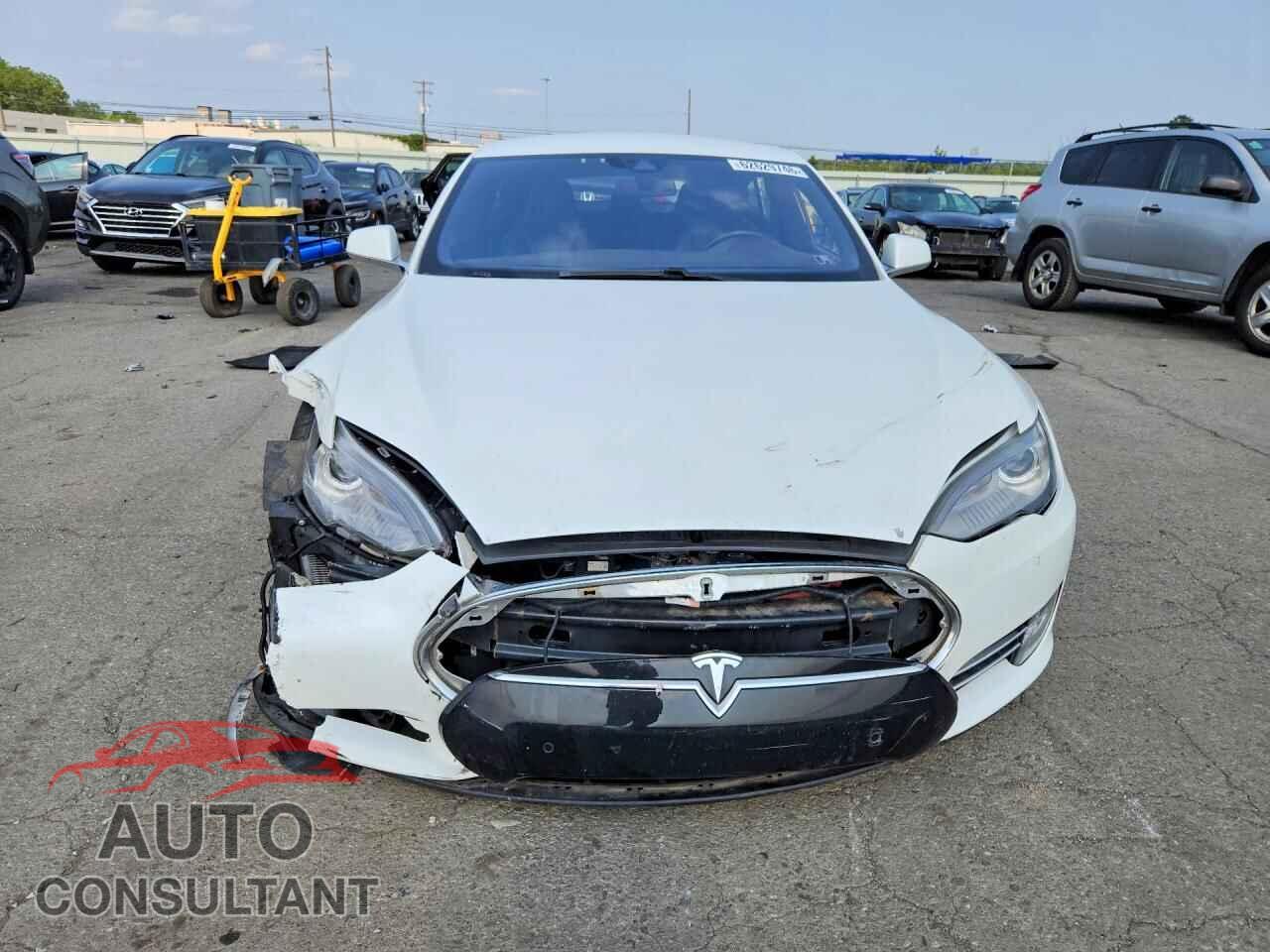 TESLA MODEL S 2015 - 5YJSA1H49FF098040