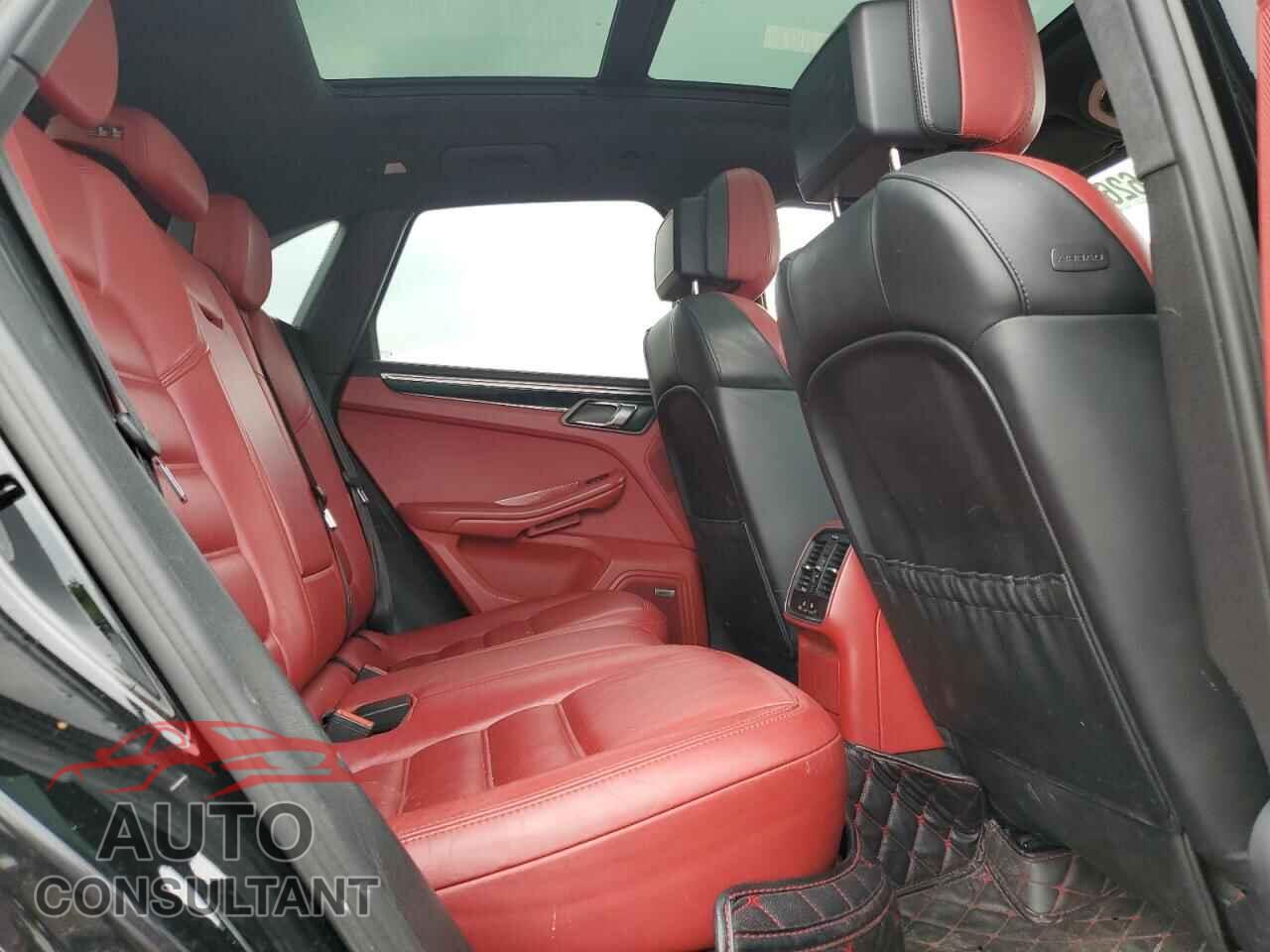 PORSCHE MACAN 2016 - WP1AF2A56GLB93514