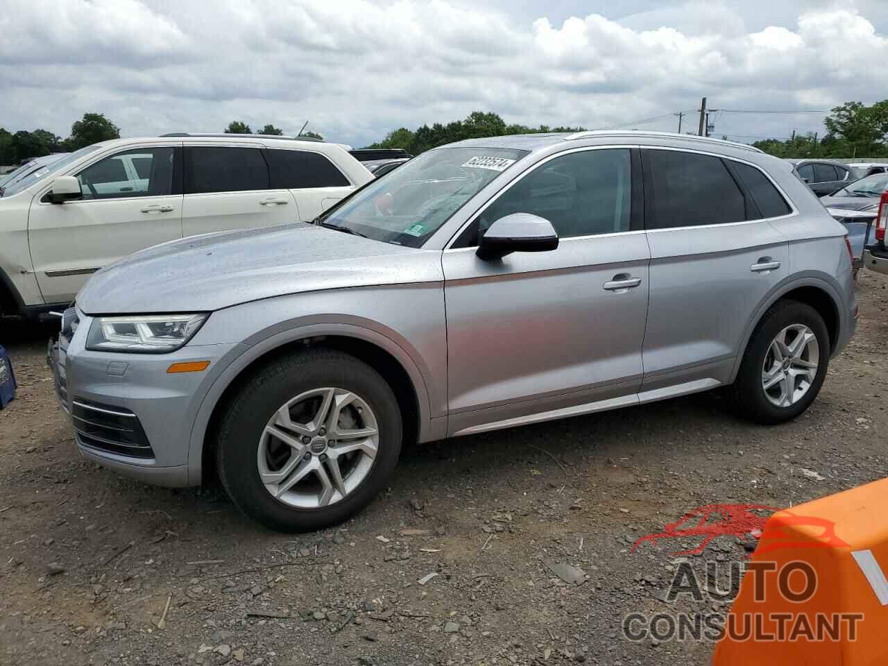 AUDI Q5 2018 - WA1BNAFY7J2228400