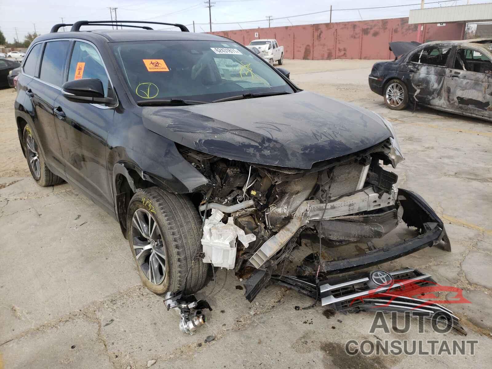 TOYOTA HIGHLANDER 2019 - 5TDZARFH2KS047777