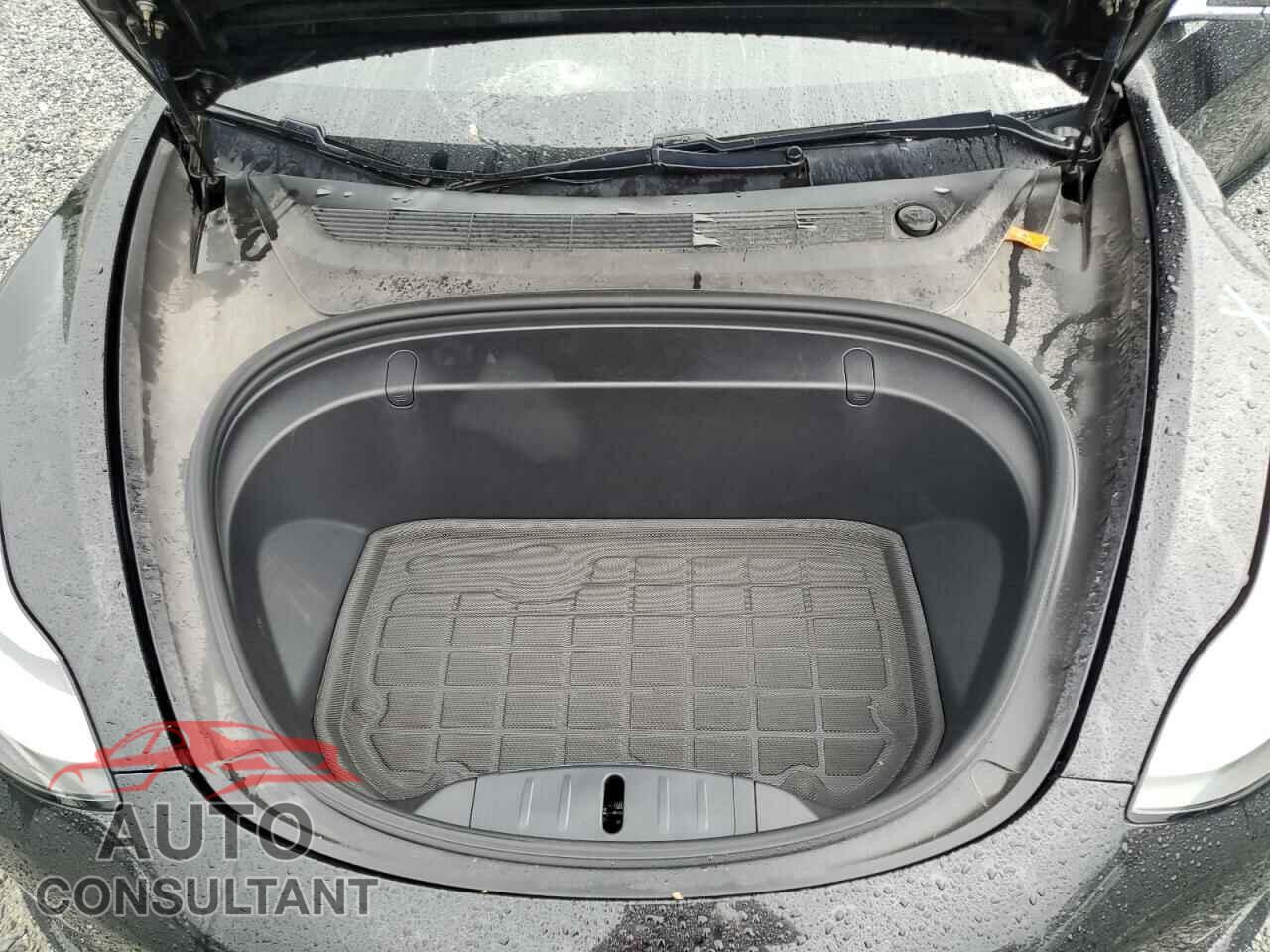 TESLA MODEL 3 2019 - 5YJ3E1EA0KF305332