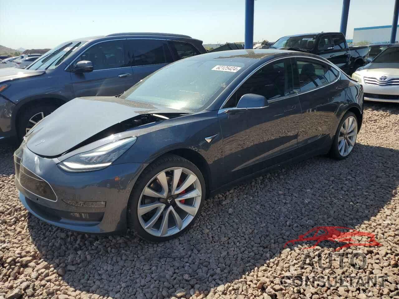 TESLA MODEL 3 2019 - 5YJ3E1EAXKF400173