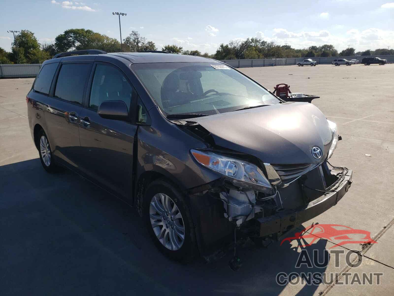 TOYOTA SIENNA 2017 - 5TDYZ3DC7HS868813