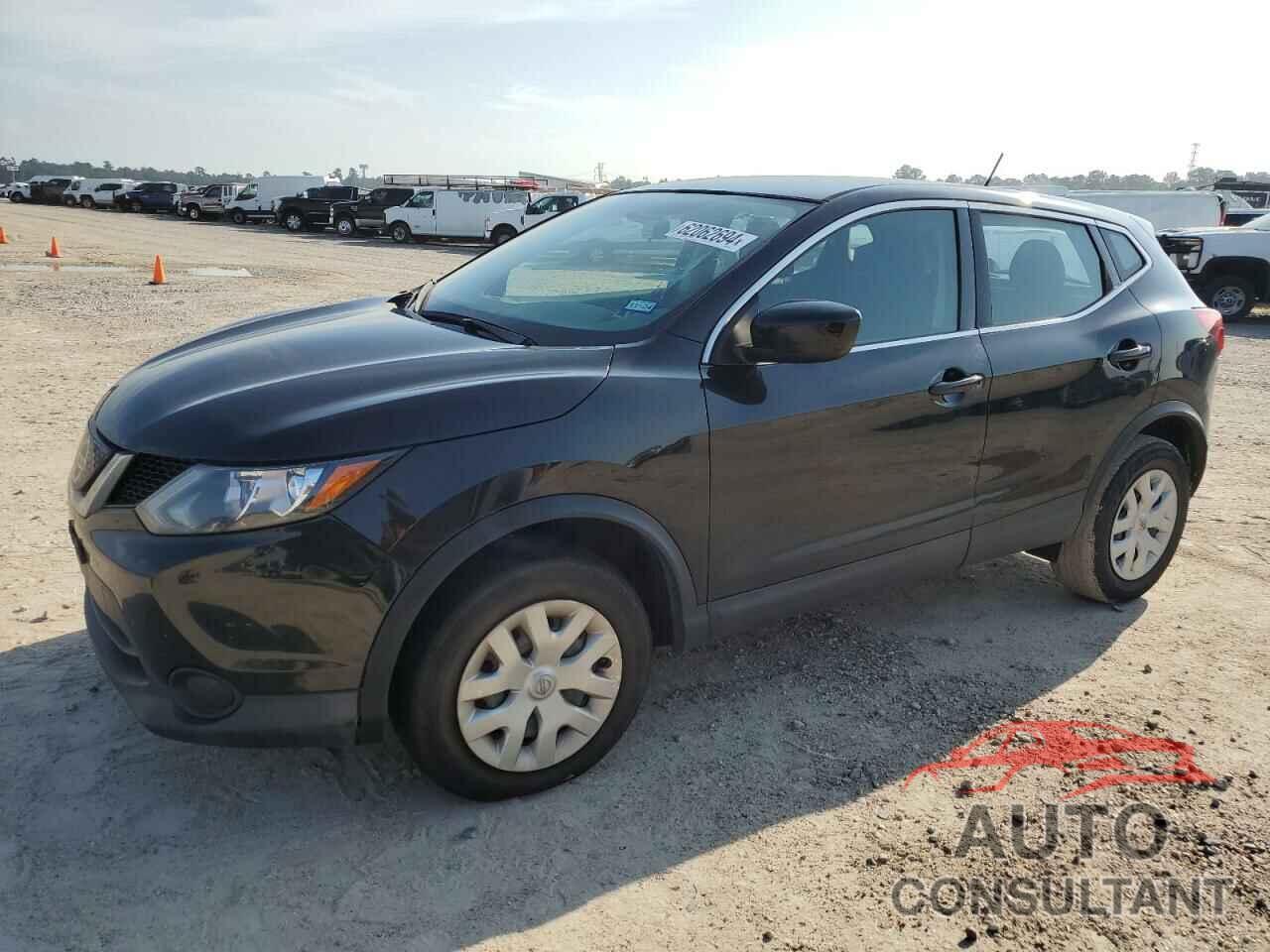 NISSAN ROGUE 2018 - JN1BJ1CR7JW265845