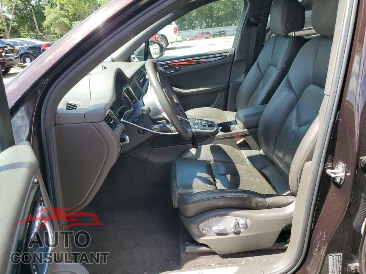 PORSCHE MACAN 2018 - WP1AB2A55JLB30150
