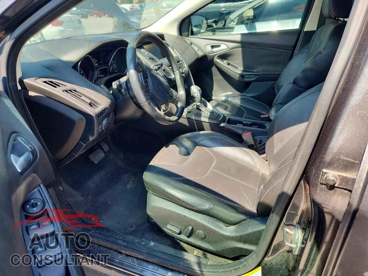 FORD FOCUS 2015 - 1FADP3F27FL210342