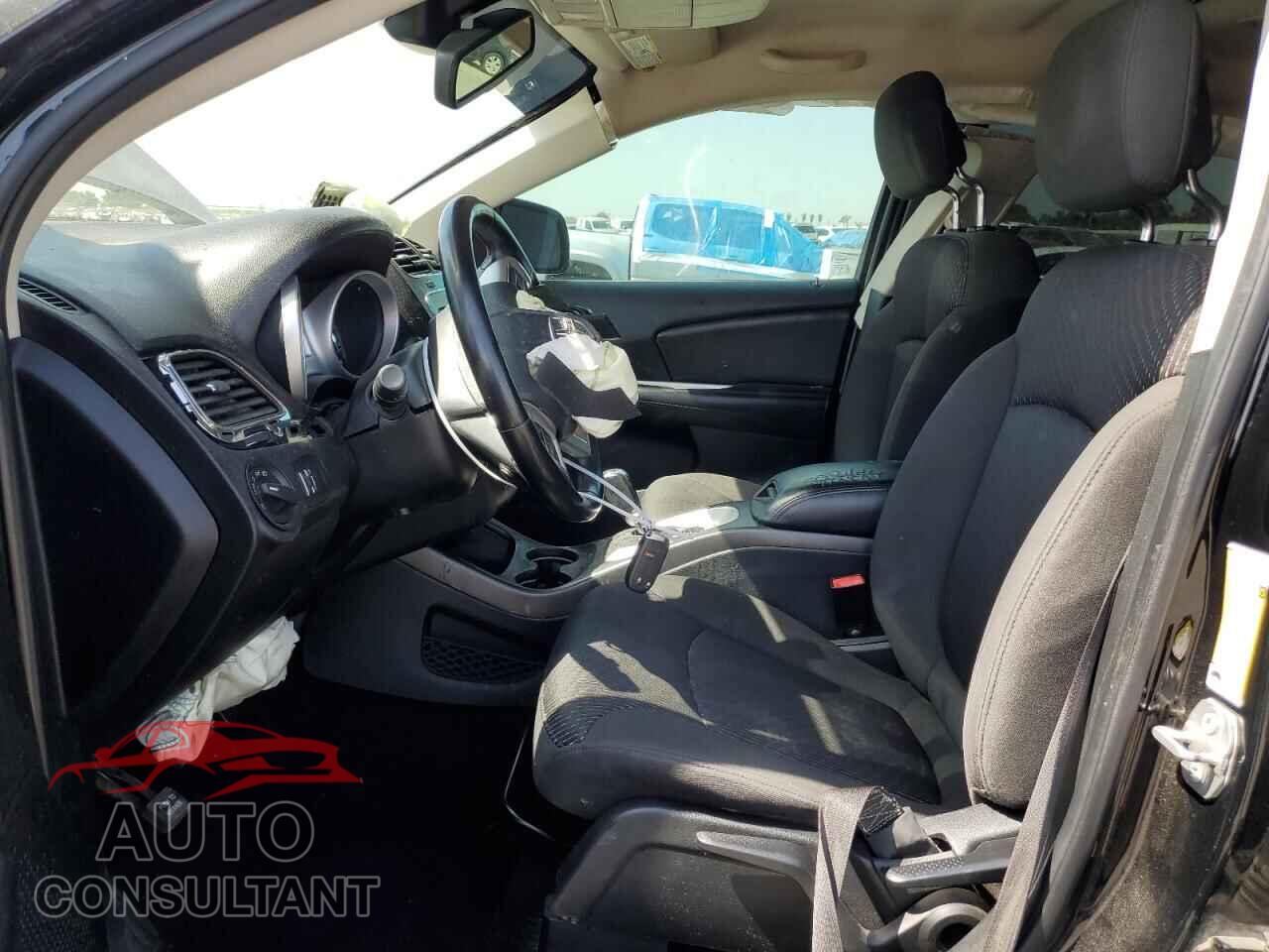 DODGE JOURNEY 2018 - 3C4PDCAB5JT521529