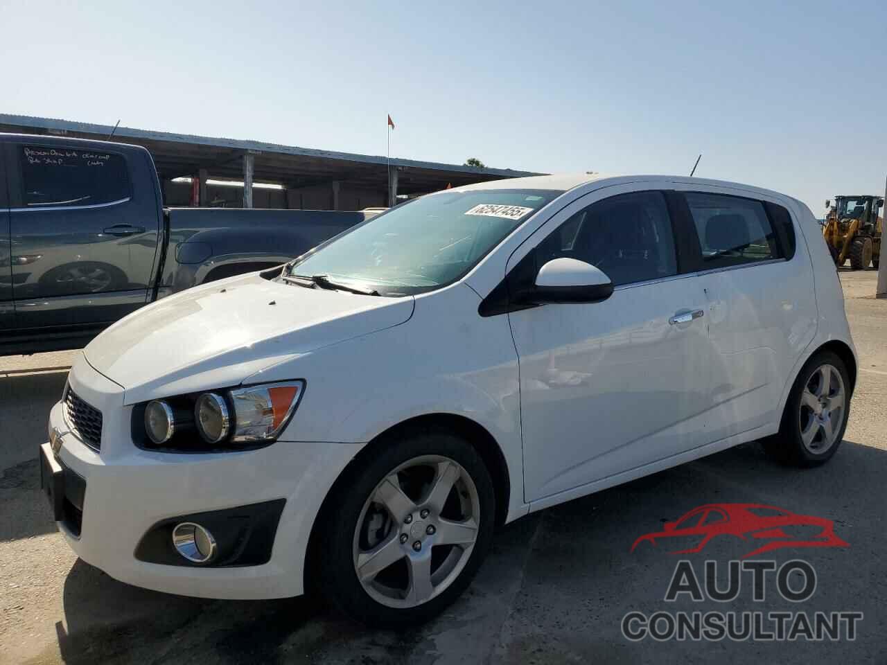 CHEVROLET SONIC 2016 - 1G1JE6SB0G4155098