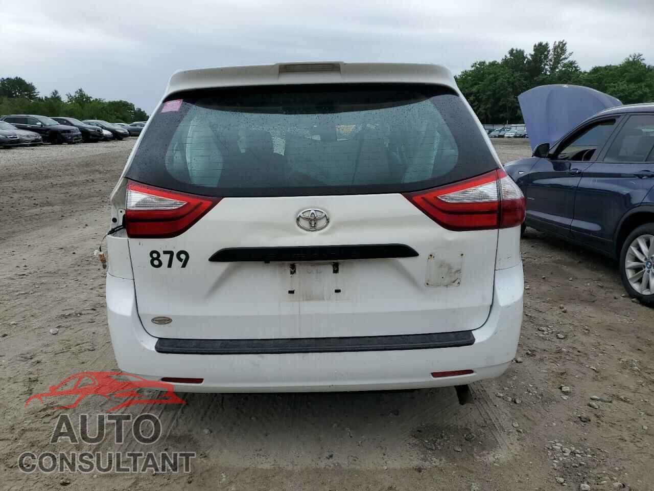TOYOTA SIENNA 2018 - 5TDZZ3DC4JS943140