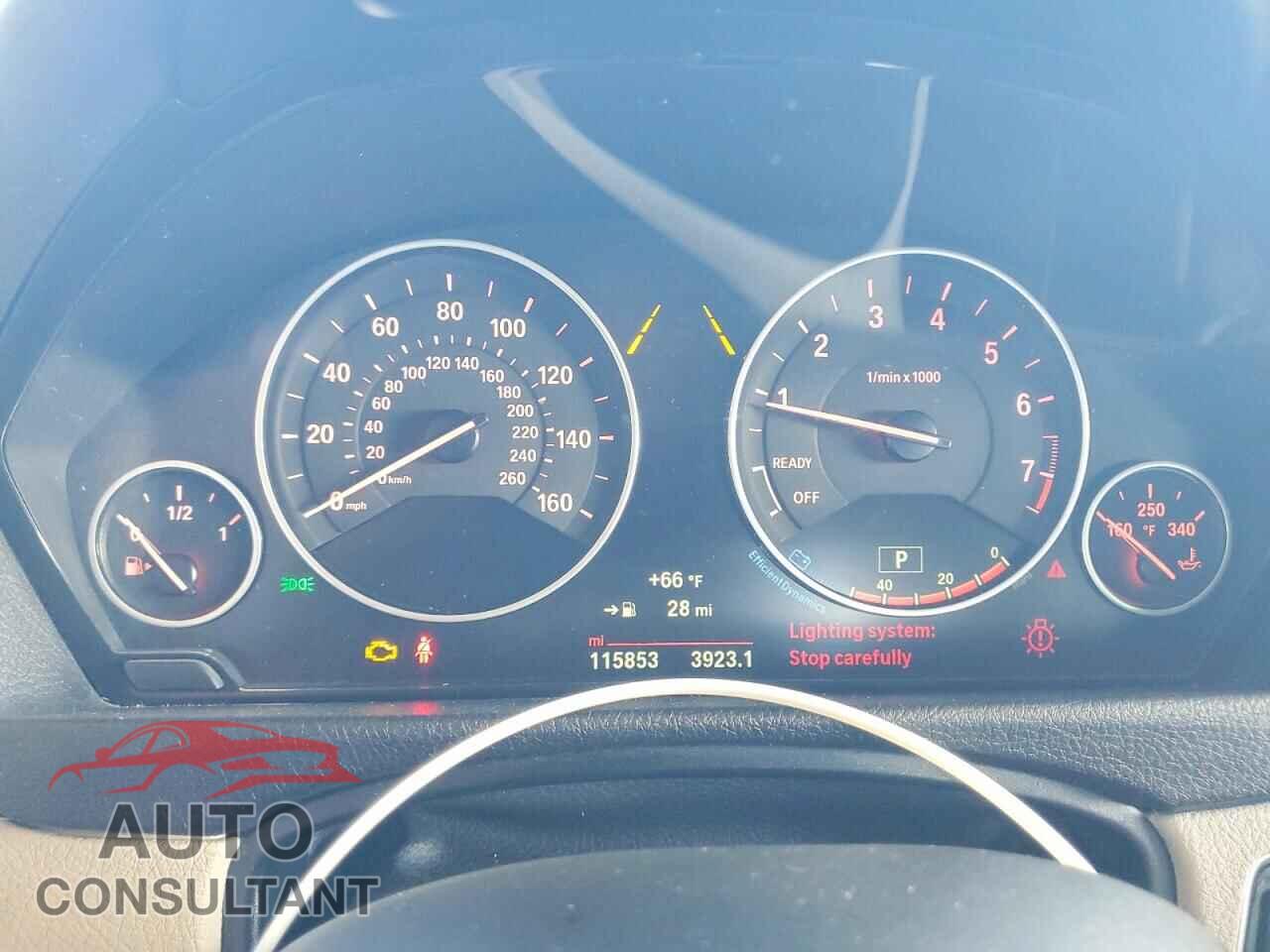 BMW 3 SERIES 2016 - WBA8E9G55GNU28215